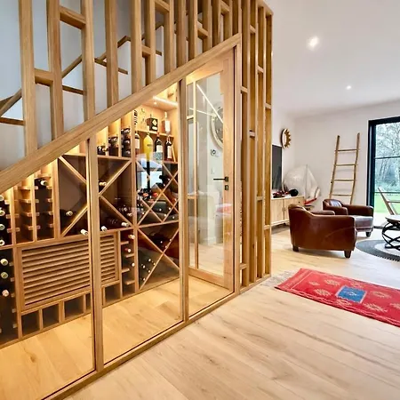 Villa Emeraude - New - Modern - Parking - Near *