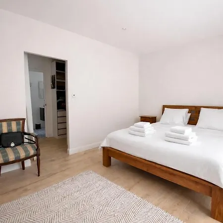 Emeraude - New - Modern - Parking - Near Villa *